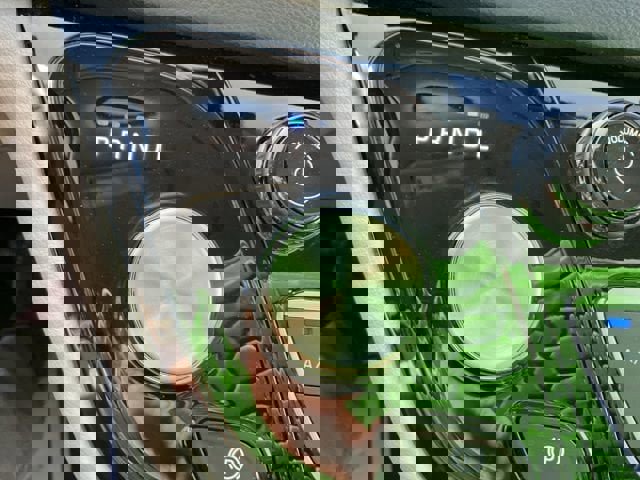 Used 2020 Chrysler Pacifica Touring-L image 30