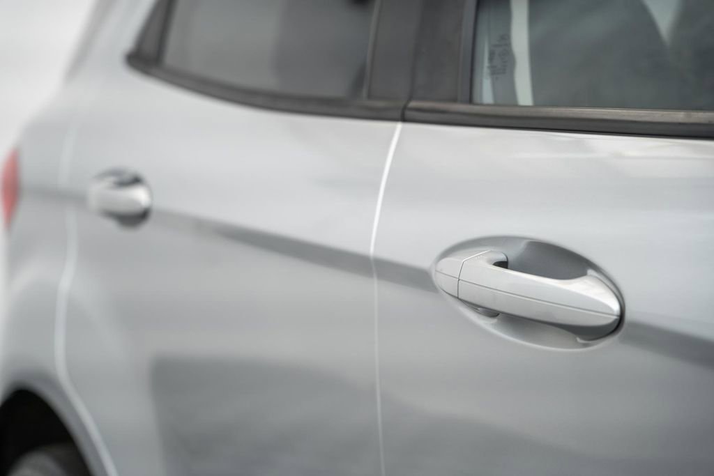 Used 2019 Ford EcoSport SE AWD/4WD image 16