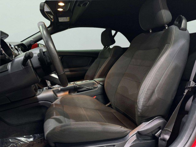 Used 2015 Ford Mustang Convertible w/ Equipment Group 051A image 27