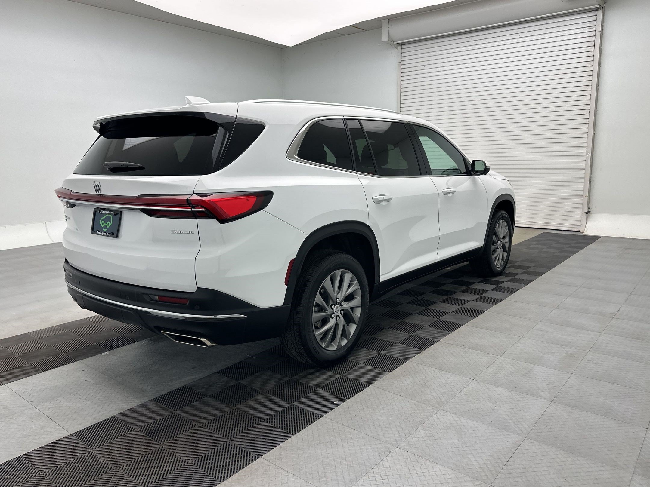 Certified 2025 Buick Enclave Preferred w/ Power Package AWD/4WD image 9