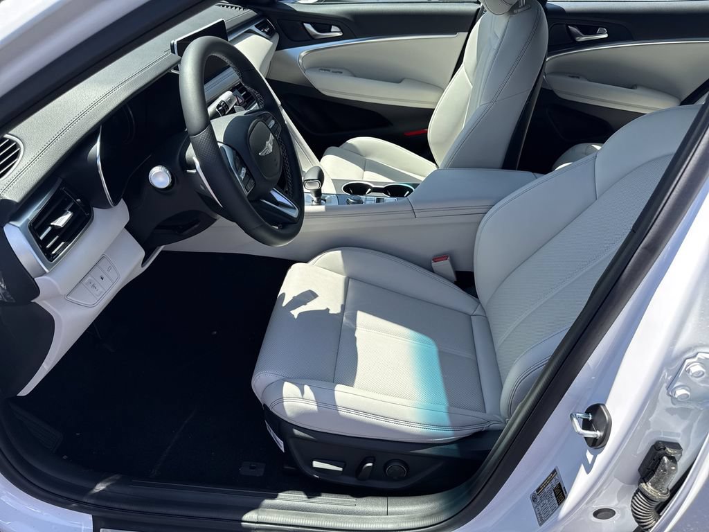 New 2025 Genesis G70 2.5T RWD image 9