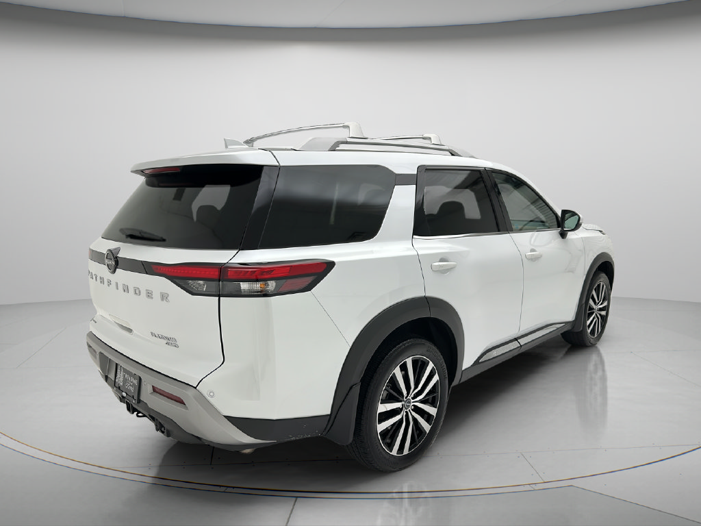 Used 2025 Nissan Pathfinder Platinum AWD/4WD image 5