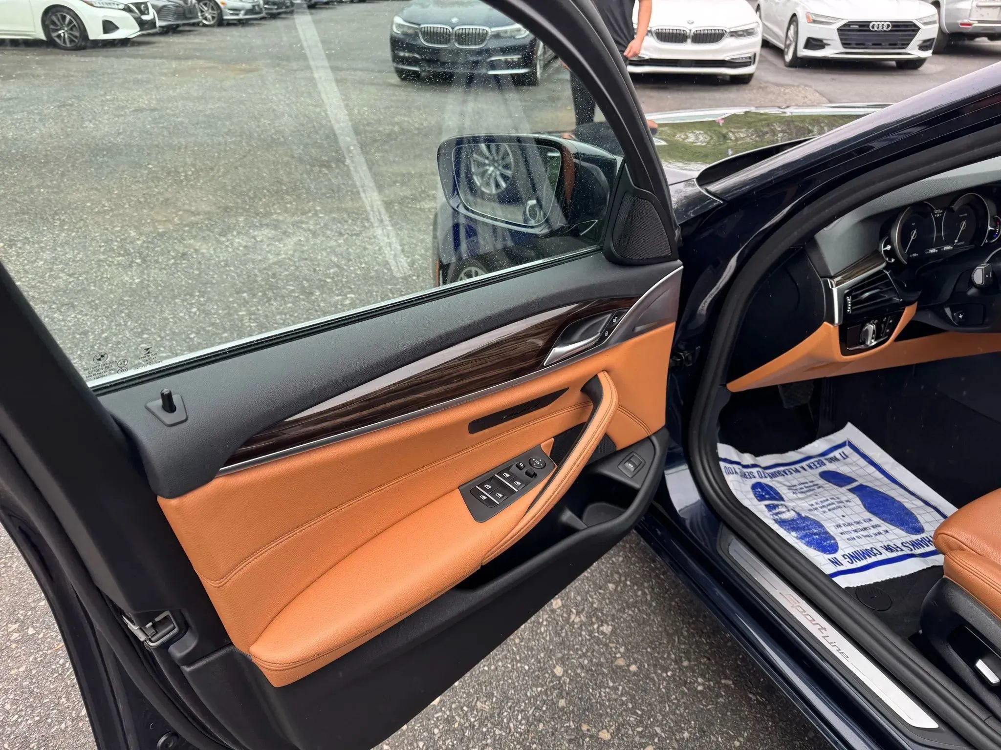 Used 2019 BMW 530i xDrive w/ Convenience Package AWD/4WD image 10
