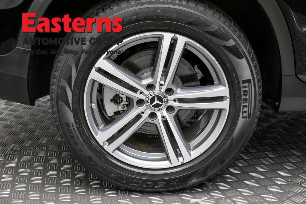 Used 2022 Mercedes-Benz GLC 300 4MATIC w/ Premium Package Lite image 31