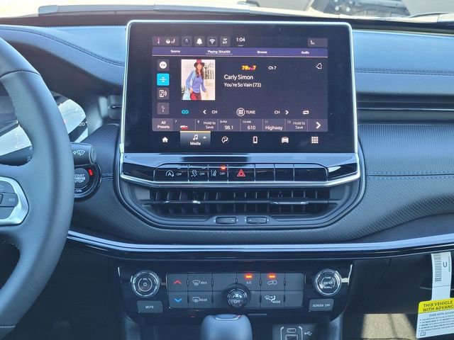 New 2026 Jeep Compass Latitude image 13