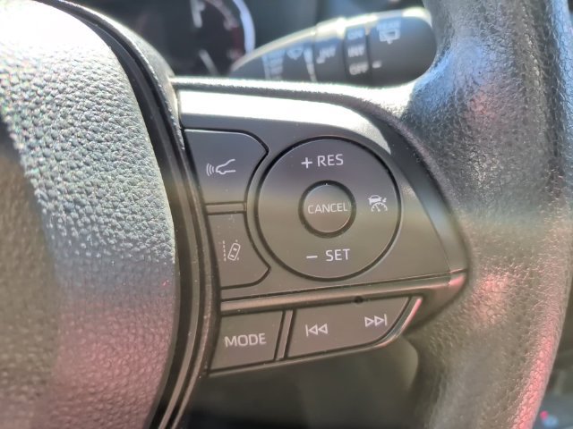 Certified 2025 Toyota RAV4 XLE FWD image 17