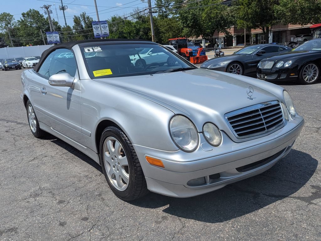 Used 2002 Mercedes-Benz CLK 320 Cabriolet image 5