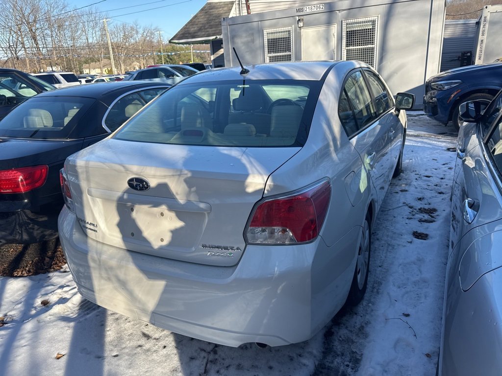 Used 2013 Subaru Impreza 2.0i image 4