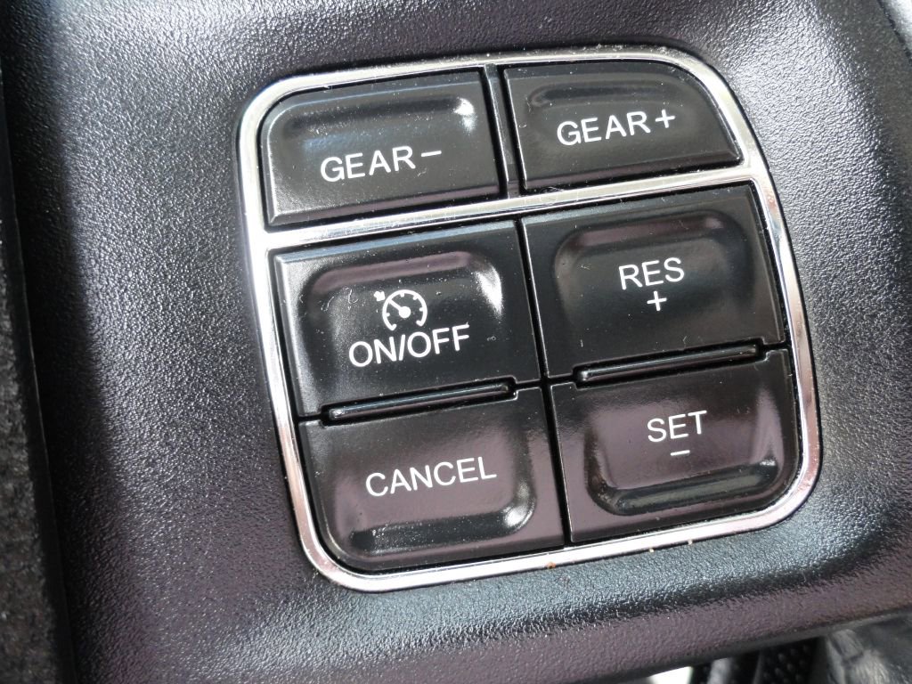 Used 2014 RAM 1500 Lone Star image 16