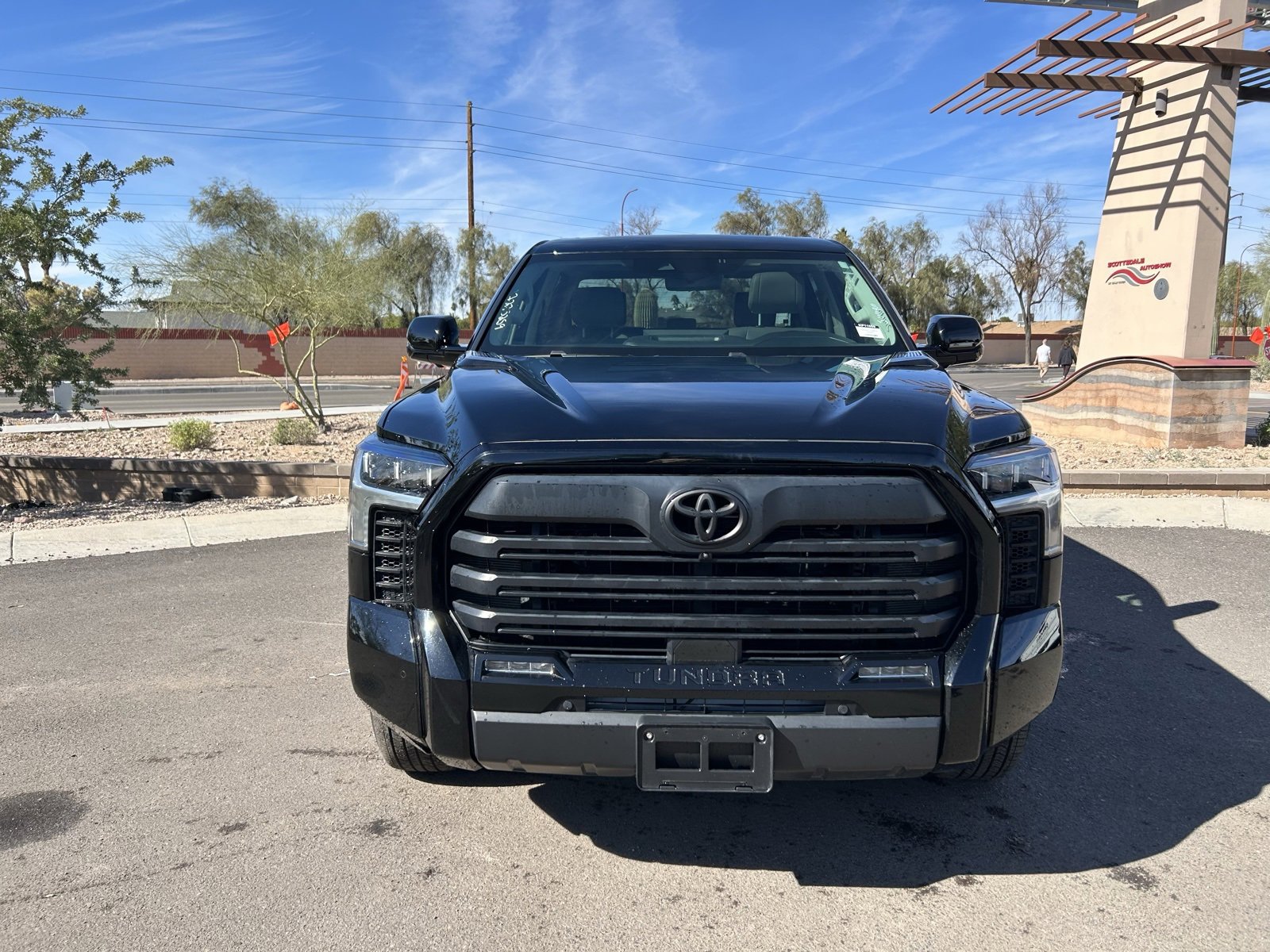 Used 2024 Toyota Tundra Limited image 8