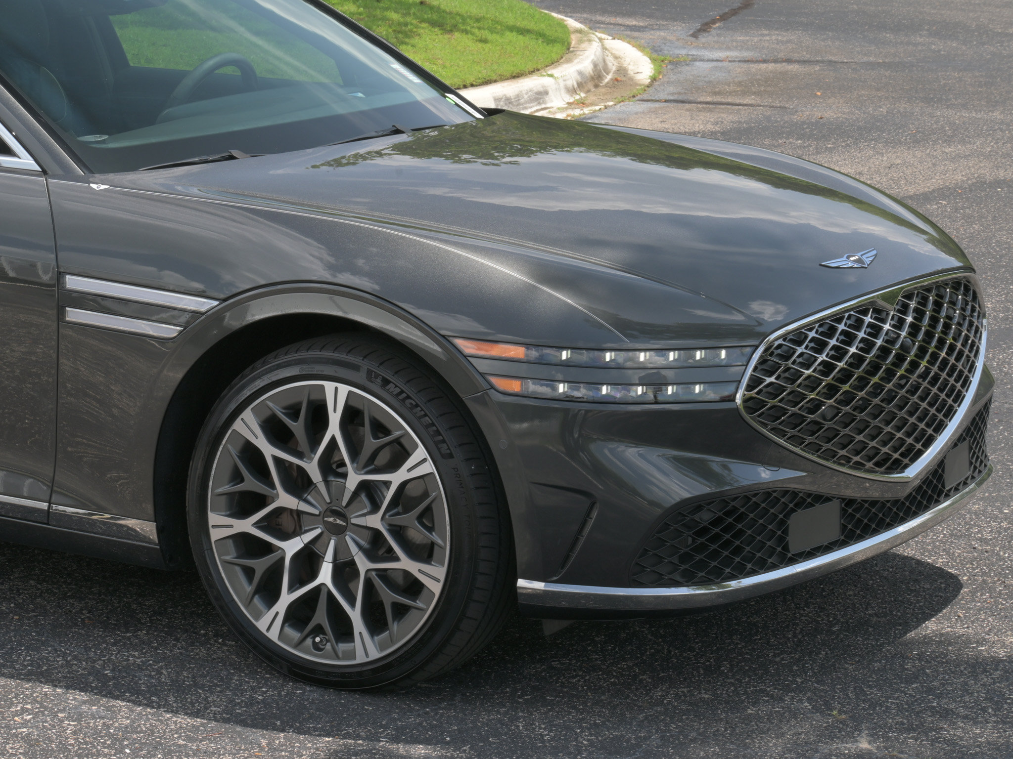 Used 2023 Genesis G90 3.5T AWD/4WD image 36