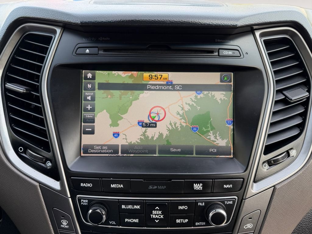 Used 2017 Hyundai Santa Fe Sport image 9