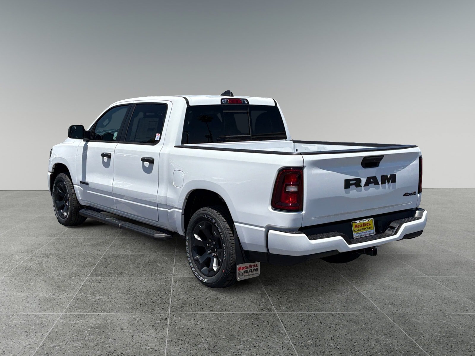 New 2026 RAM 1500 Express AWD/4WD image 3