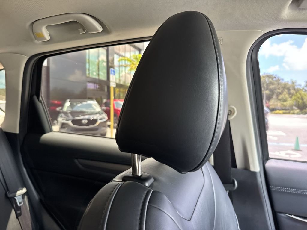 Used 2018 MAZDA CX-5 Touring w/ Preferred Equipment Package FWD image 20
