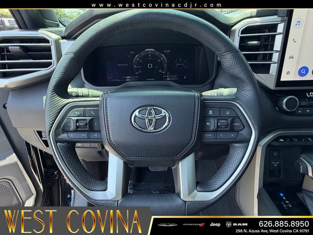 Used 2025 Toyota Tundra Limited AWD/4WD image 25