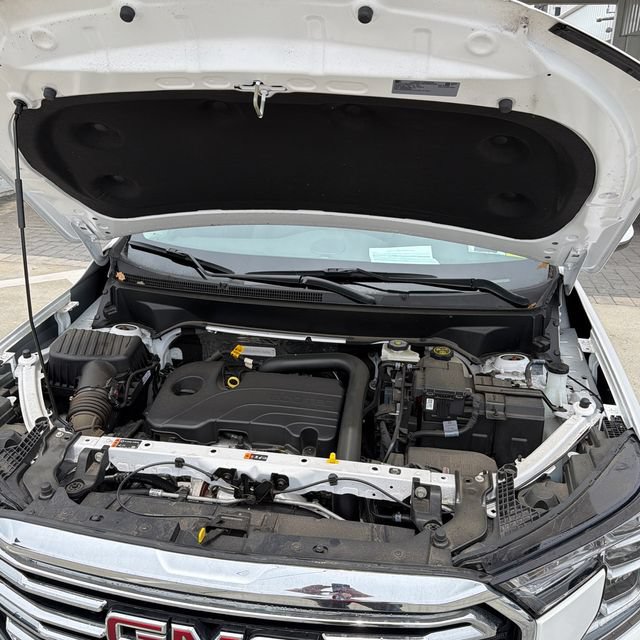 Used 2023 GMC Terrain SLT w/ Infotainment Package II AWD/4WD image 13