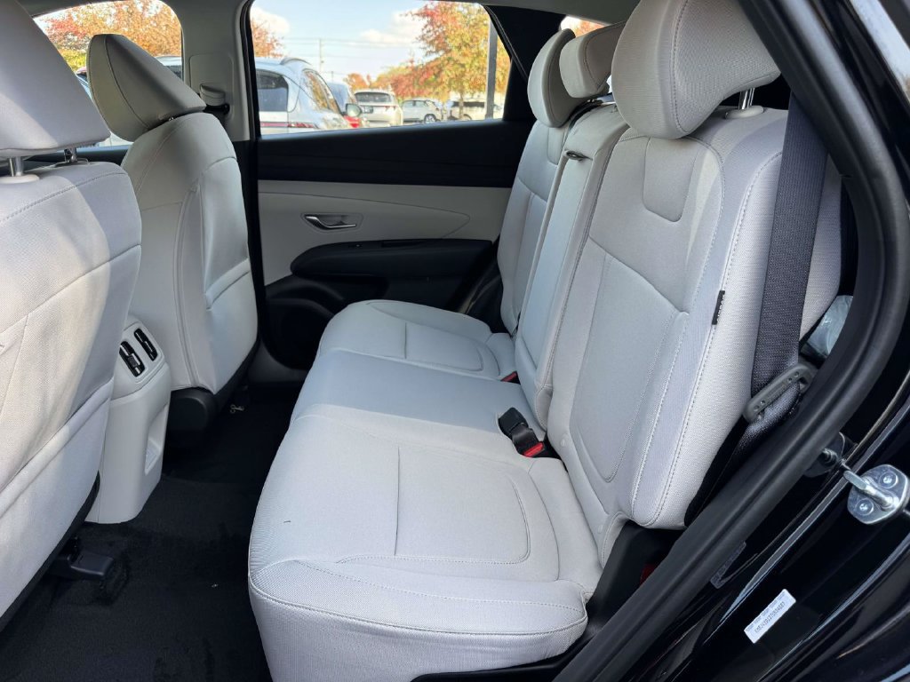 New 2026 Hyundai Tucson Blue SE FWD image 16
