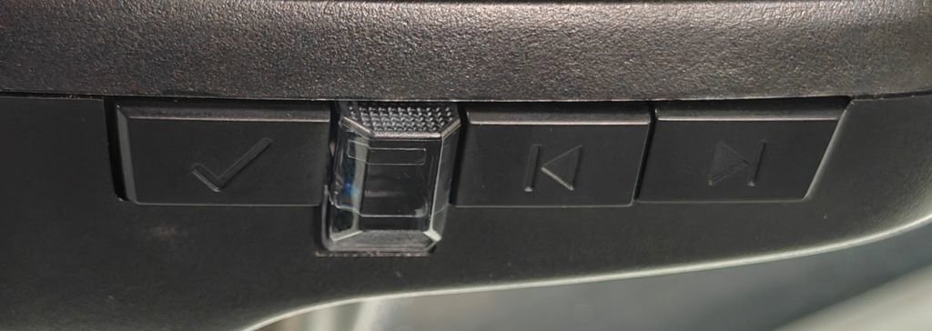 Used 2024 Buick Enclave Premium image 18