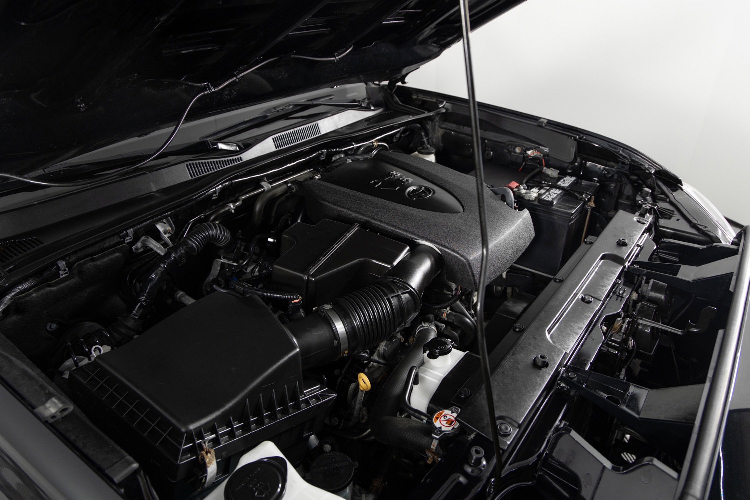 Used 2022 Toyota Tacoma TRD Sport w/ Technology Package image 38