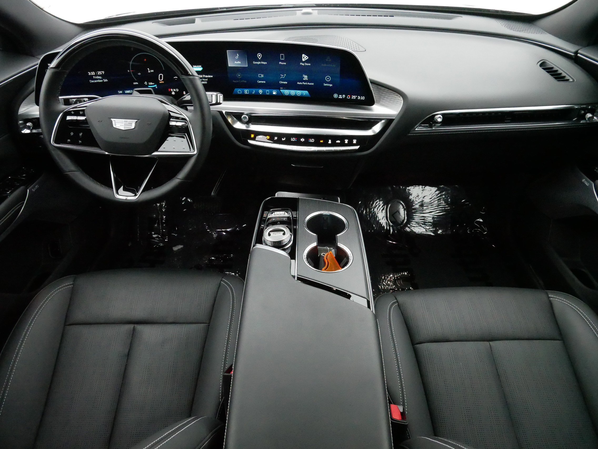 Certified 2024 Cadillac Lyriq Luxury w/ LPO, Floor Liner Package image 10