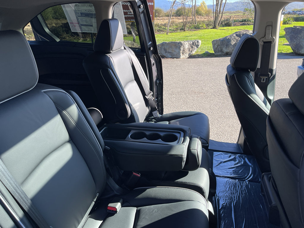 New 2026 Honda Odyssey Touring image 24
