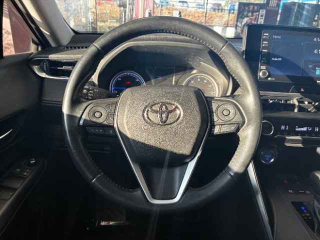 Used 2021 Toyota Venza LE w/ Carpet Mat Package (TMS) image 21
