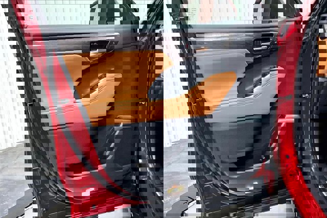 Used 2026 Toyota Highlander Platinum image 23