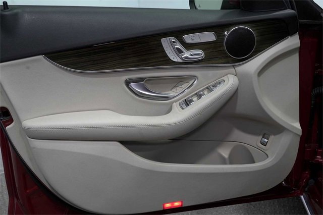 Used 2018 Mercedes-Benz C 300 C 300 image 24