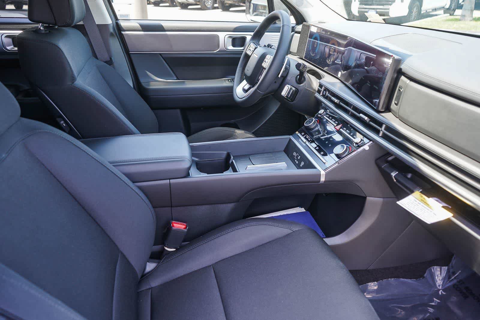 New 2026 Hyundai Santa Fe SE FWD image 16