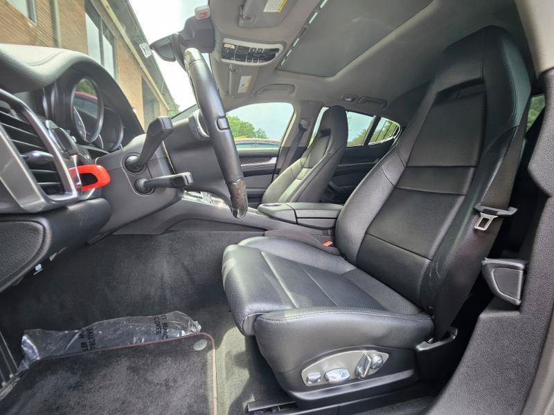 Used 2013 Porsche Panamera S RWD image 34