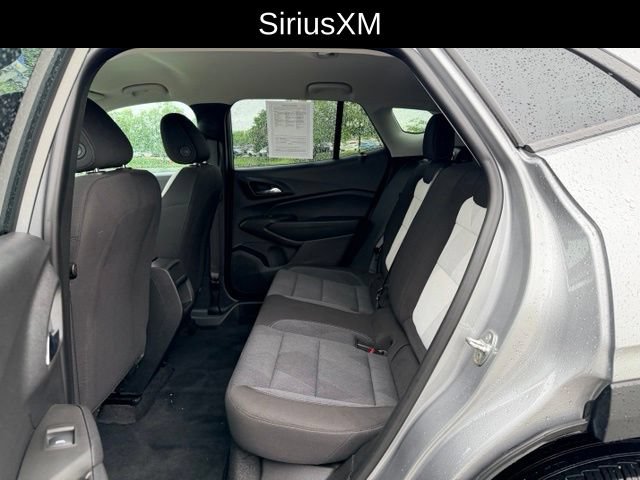Used 2024 Chevrolet Trax LS w/ LS Convenience Package FWD image 9