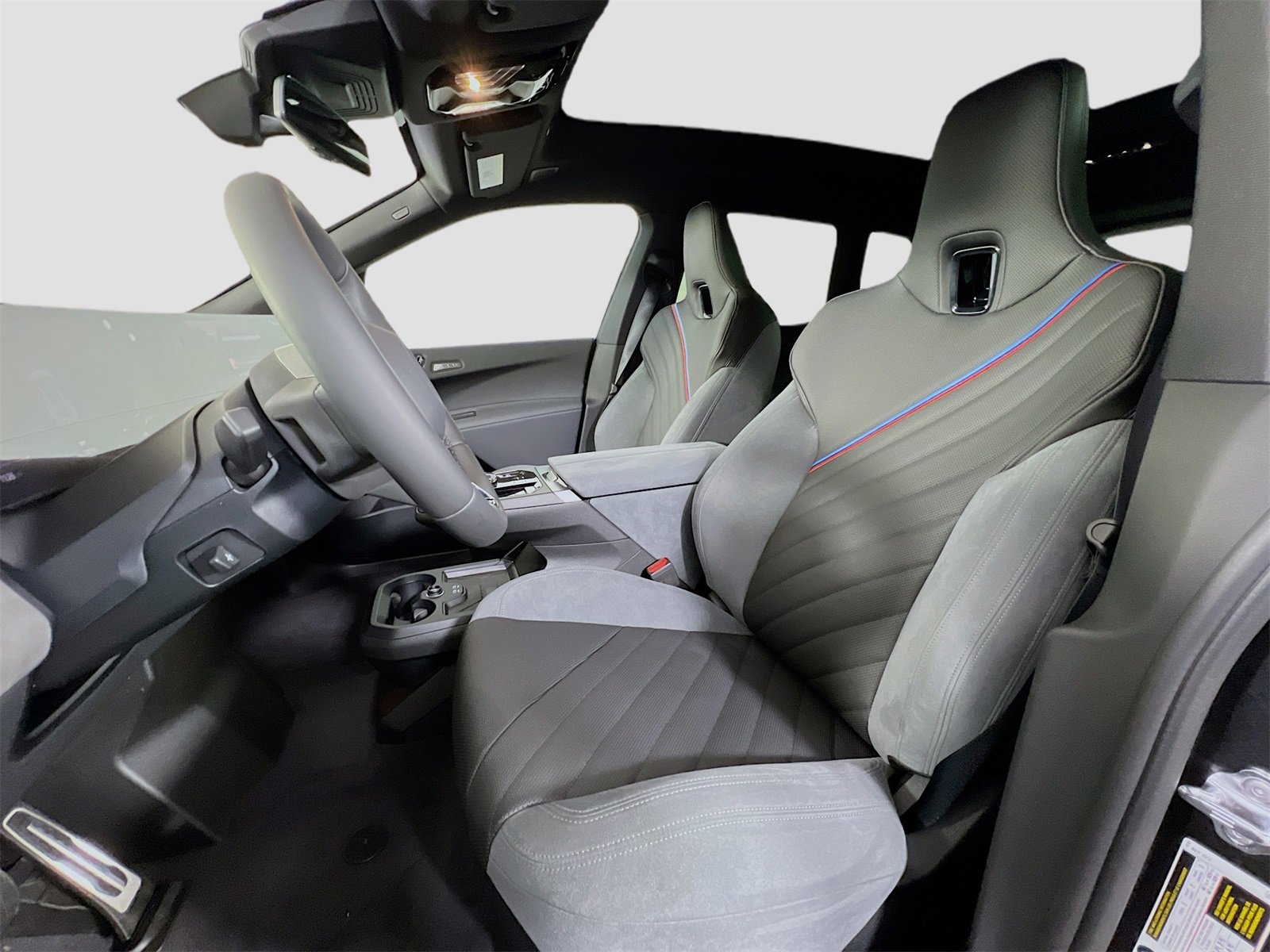 New 2026 BMW iX xDrive60 w/ M Sport Package image 12