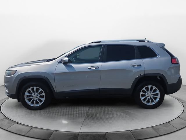 Used 2019 Jeep Cherokee Latitude w/ Cold Weather Group AWD/4WD image 2