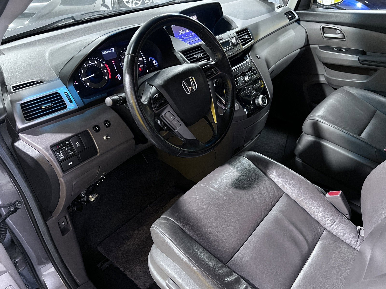 Used 2011 Honda Odyssey EX-L image 14