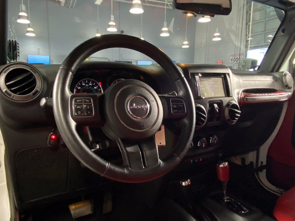 Used 2015 Jeep Wrangler Unlimited Sport w/ Quick Order Package 24S AWD/4WD image 16