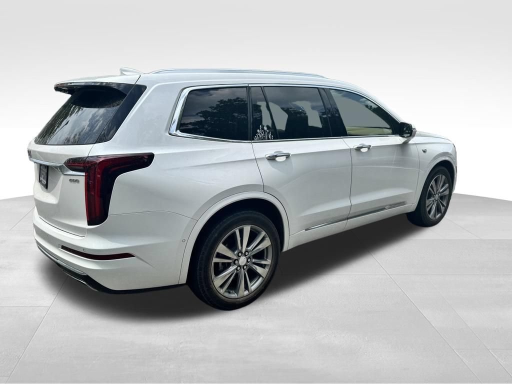 Used 2024 Cadillac XT6 Premium Luxury w/ Platinum Package FWD image 4