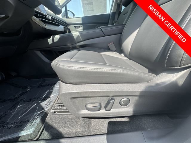 Certified 2025 Nissan Murano SV image 12