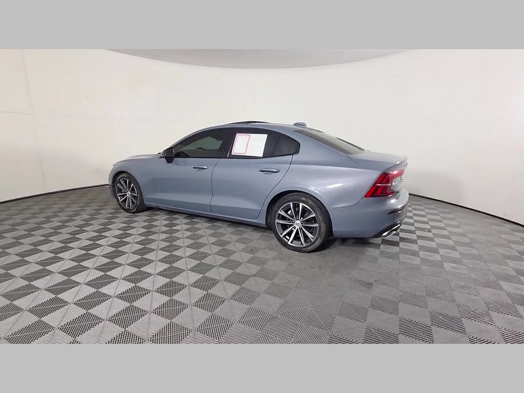 Used 2022 Volvo S60 B5 Momentum AWD/4WD image 46
