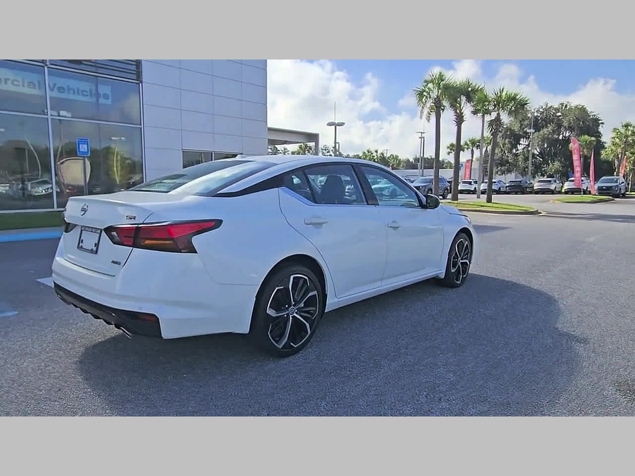 Used 2024 Nissan Altima 2.5 SR AWD/4WD image 34