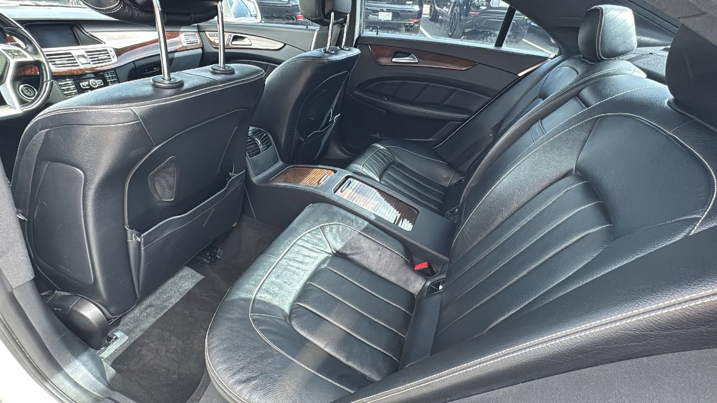 Used 2014 Mercedes-Benz CLS 550 4MATIC w/ Premium 1 Package image 13