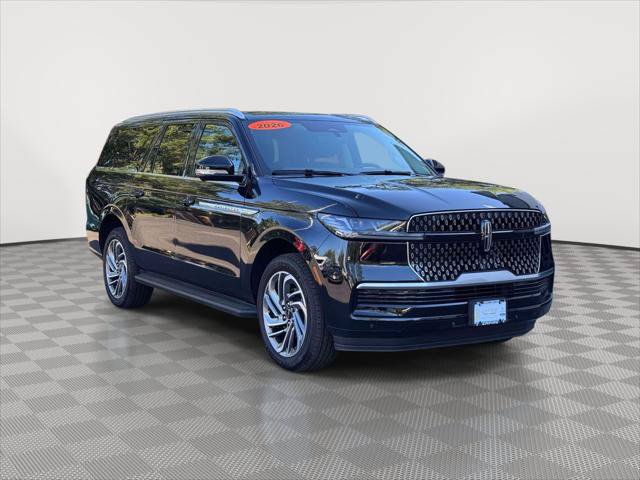 Used 2026 Lincoln Navigator L Premier AWD/4WD image 1