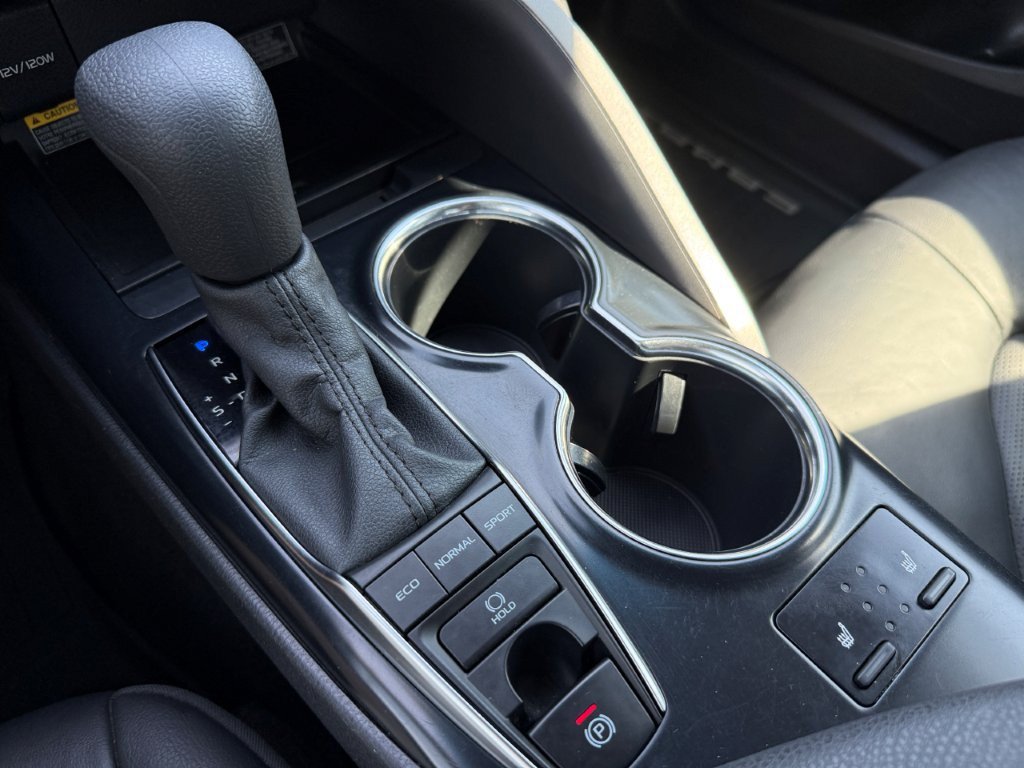 Used 2020 Toyota Camry XSE FWD image 27