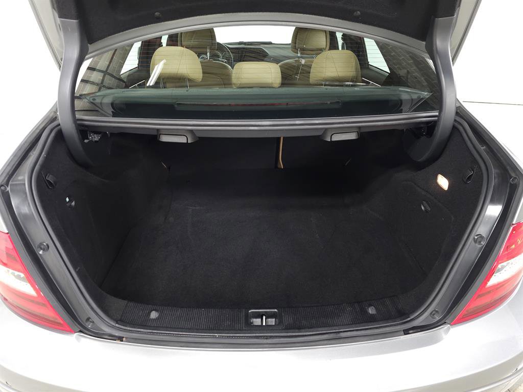 Used 2012 Mercedes-Benz C 300 4MATIC Sedan image 7