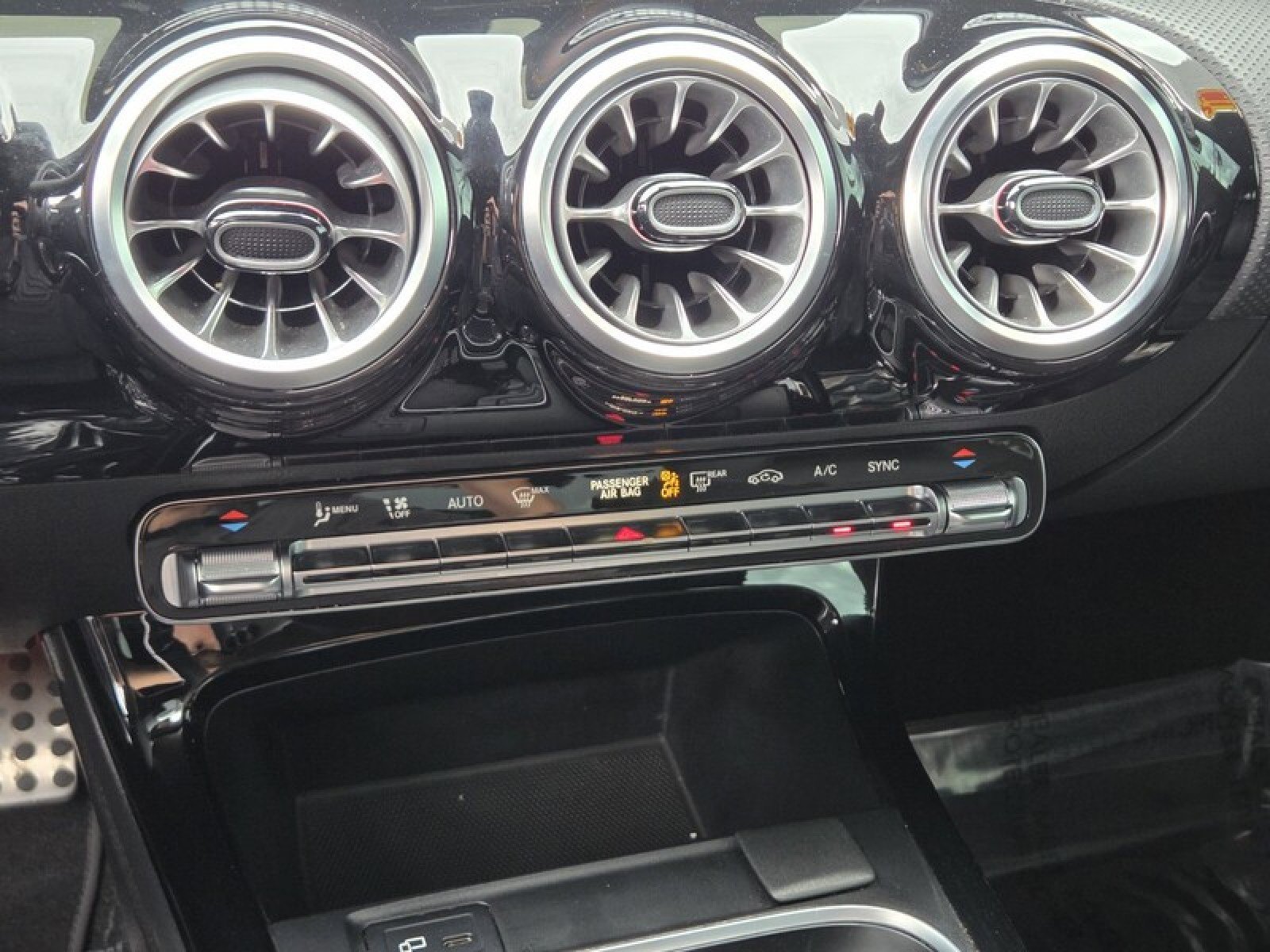 Certified 2023 Mercedes-Benz CLA 250 image 32