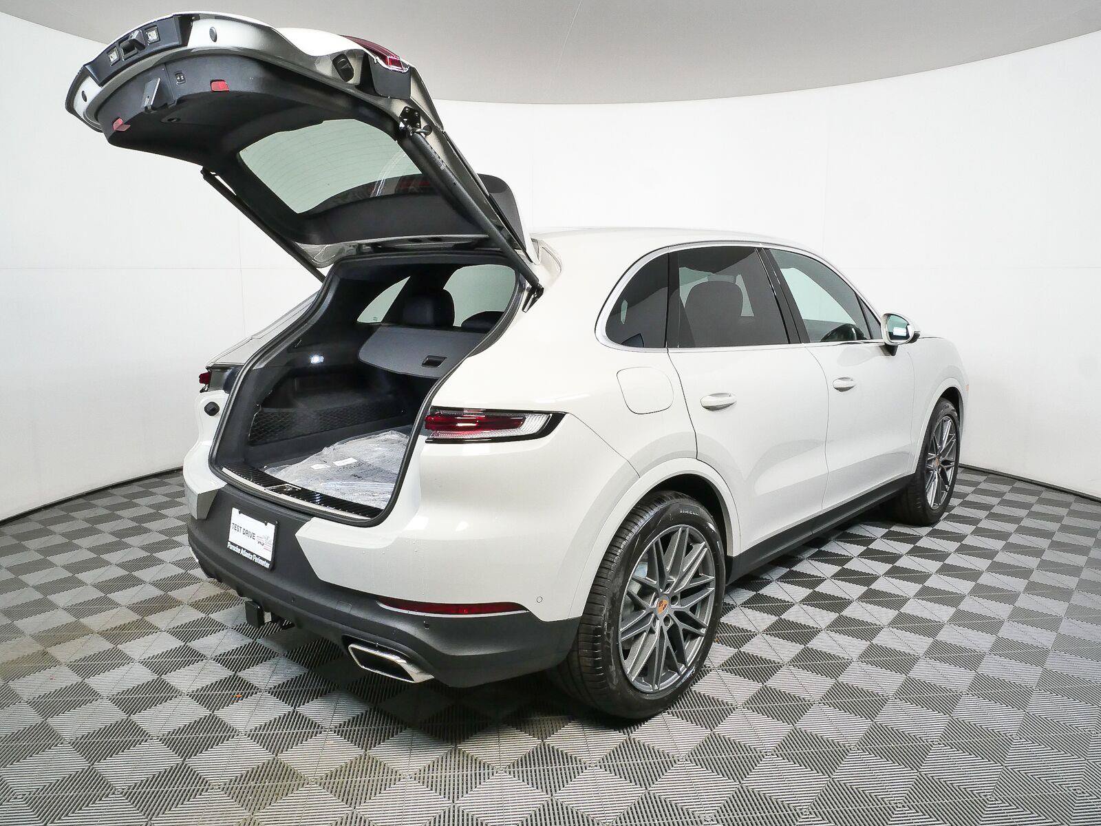 New 2026 Porsche Cayenne AWD/4WD image 29
