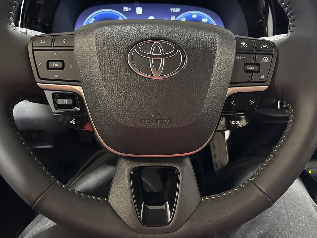 New 2026 Toyota Crown Signia w/ Advanced Technology Package AWD/4WD image 17