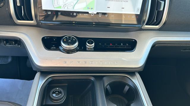 Certified 2025 Ford Expedition Active image 23