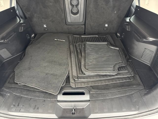 Used 2020 Nissan Rogue SV AWD/4WD image 25