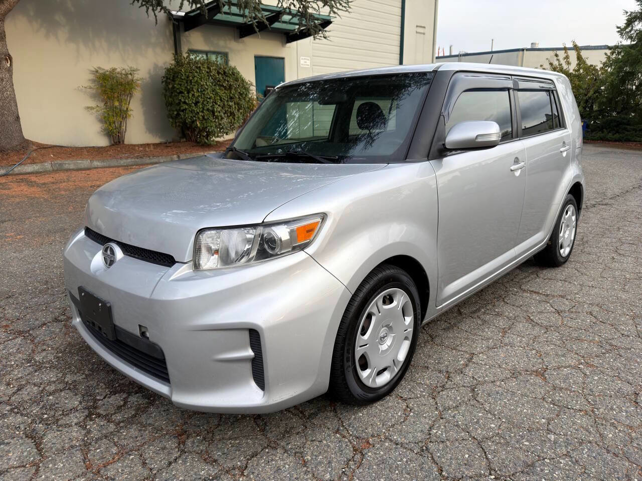 Used 2011 Scion xB image 1