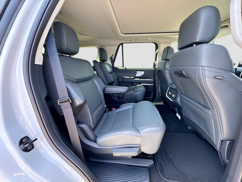 New 2026 Ford Expedition Active RWD image 29